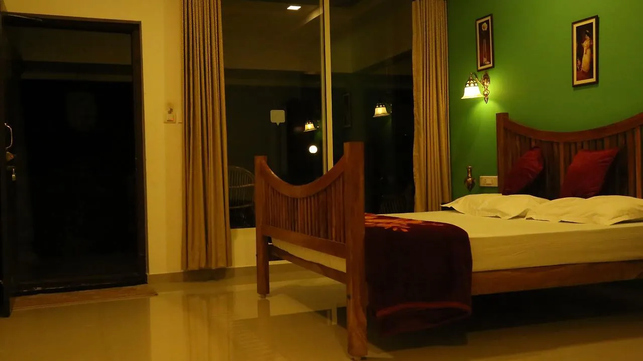 Отель Tranquil Valley Resort Муннар