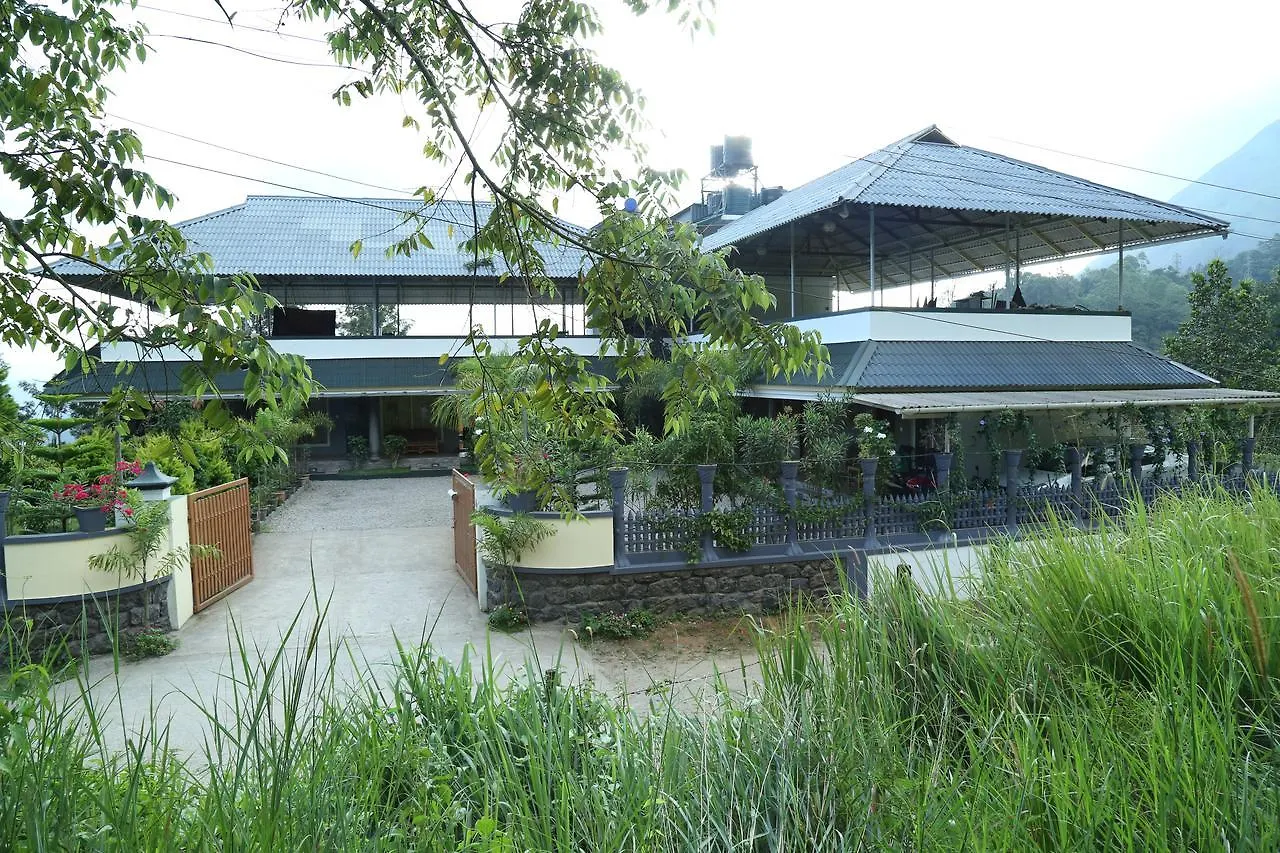 Tranquil Valley Resort Муннар